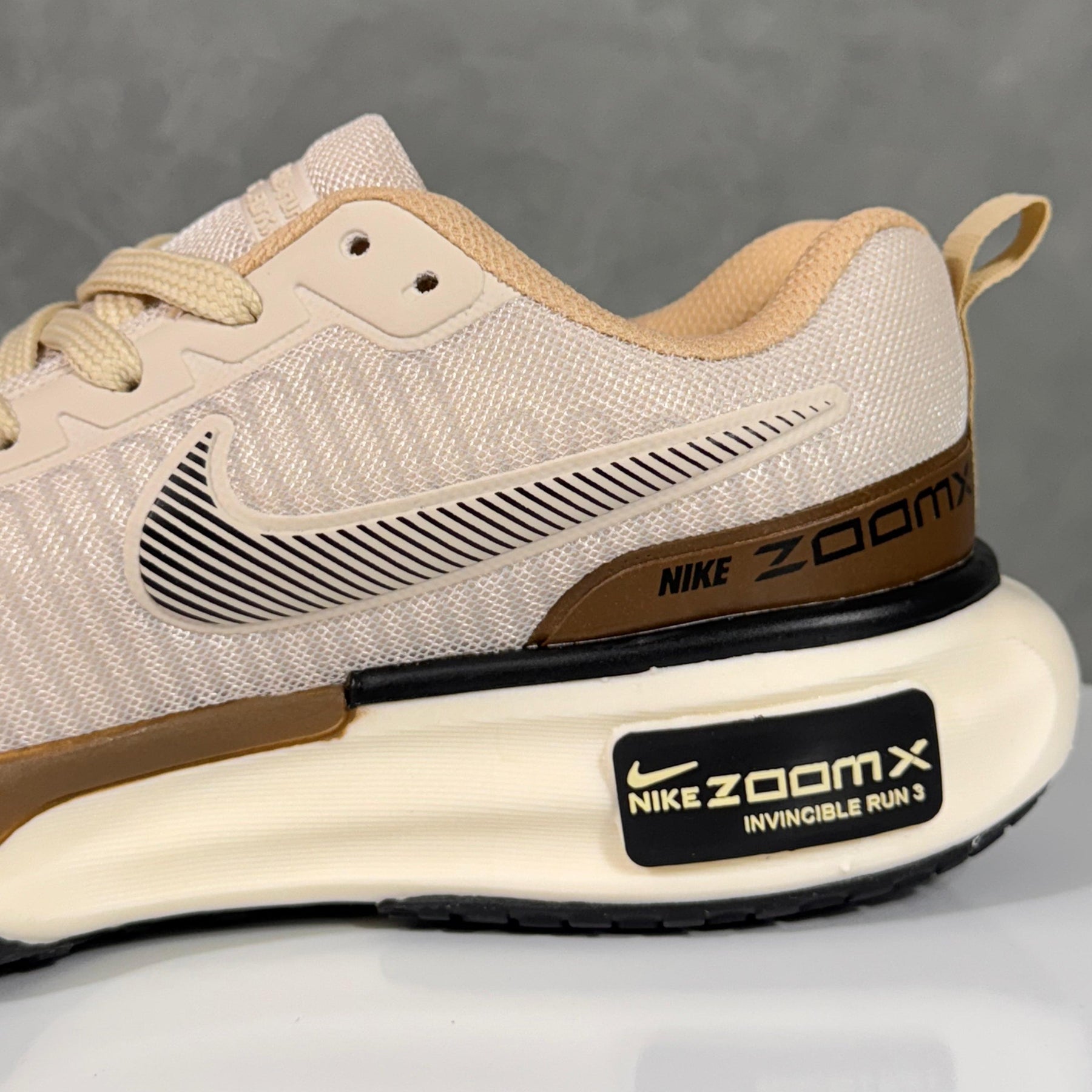Tênis Feminino Zoomx 04 (2 Pares Cadarços)