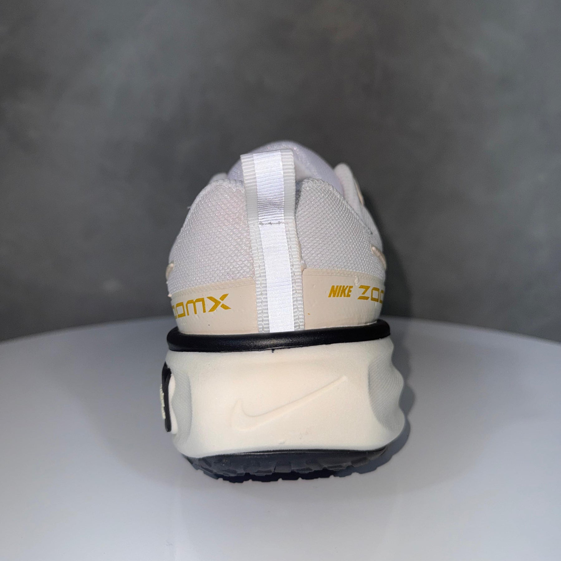 Tênis Feminino Zoomx 04 (2 Pares Cadarços)