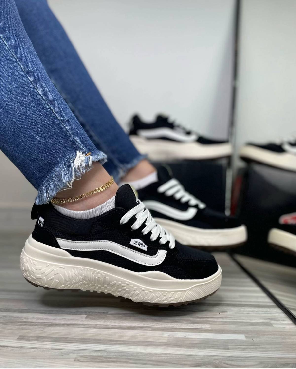 Tênis Unissex Vans Ultrarange Vr3 Premium