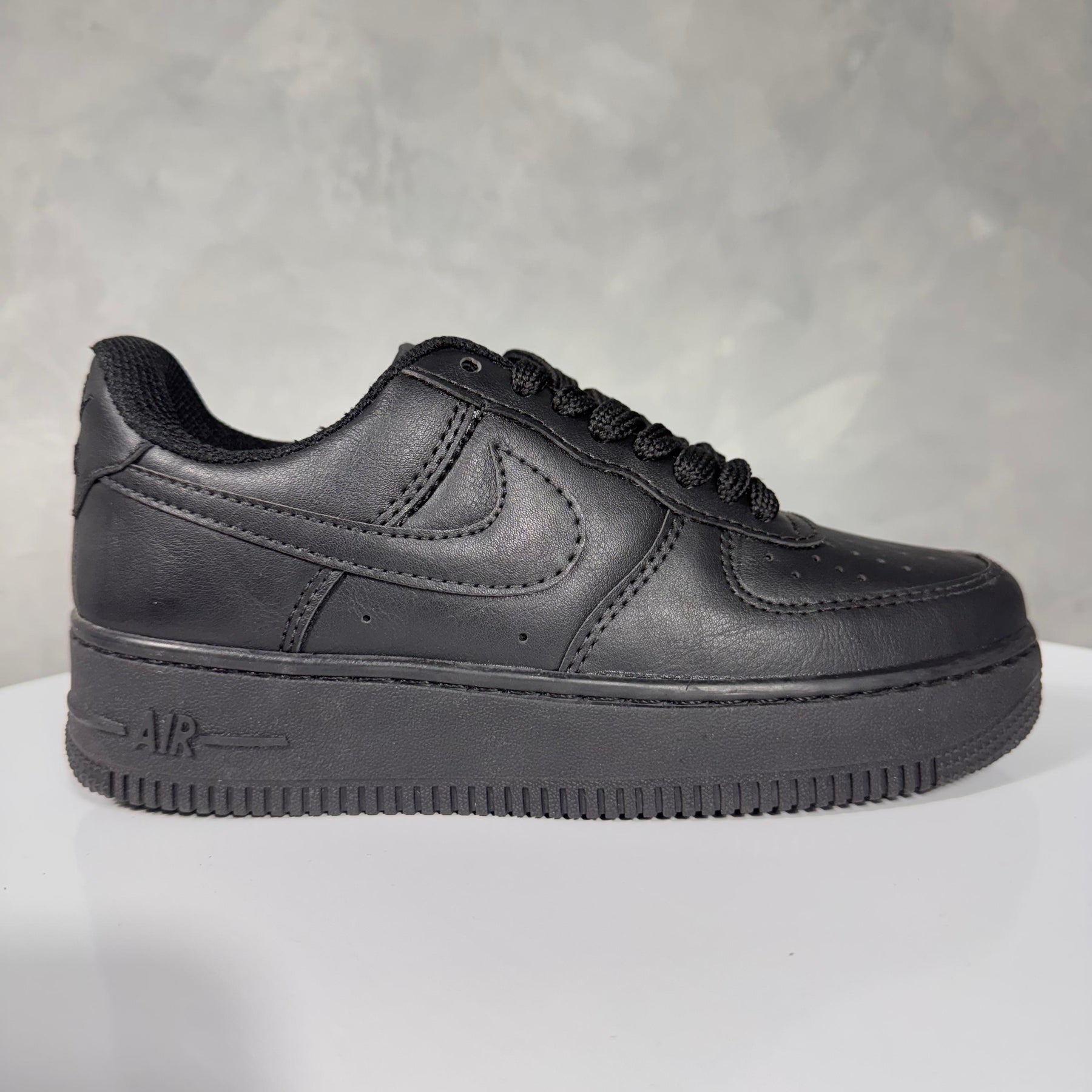 Tênis Masculino Nike Air force 1 Triple Black Premium