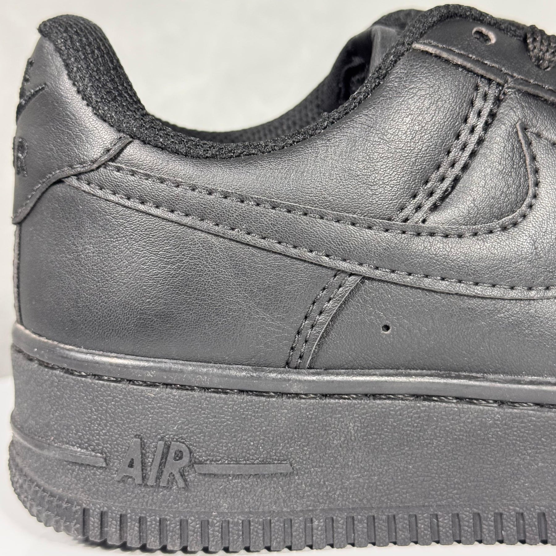Tênis Masculino Nike Air force 1 Triple Black Premium