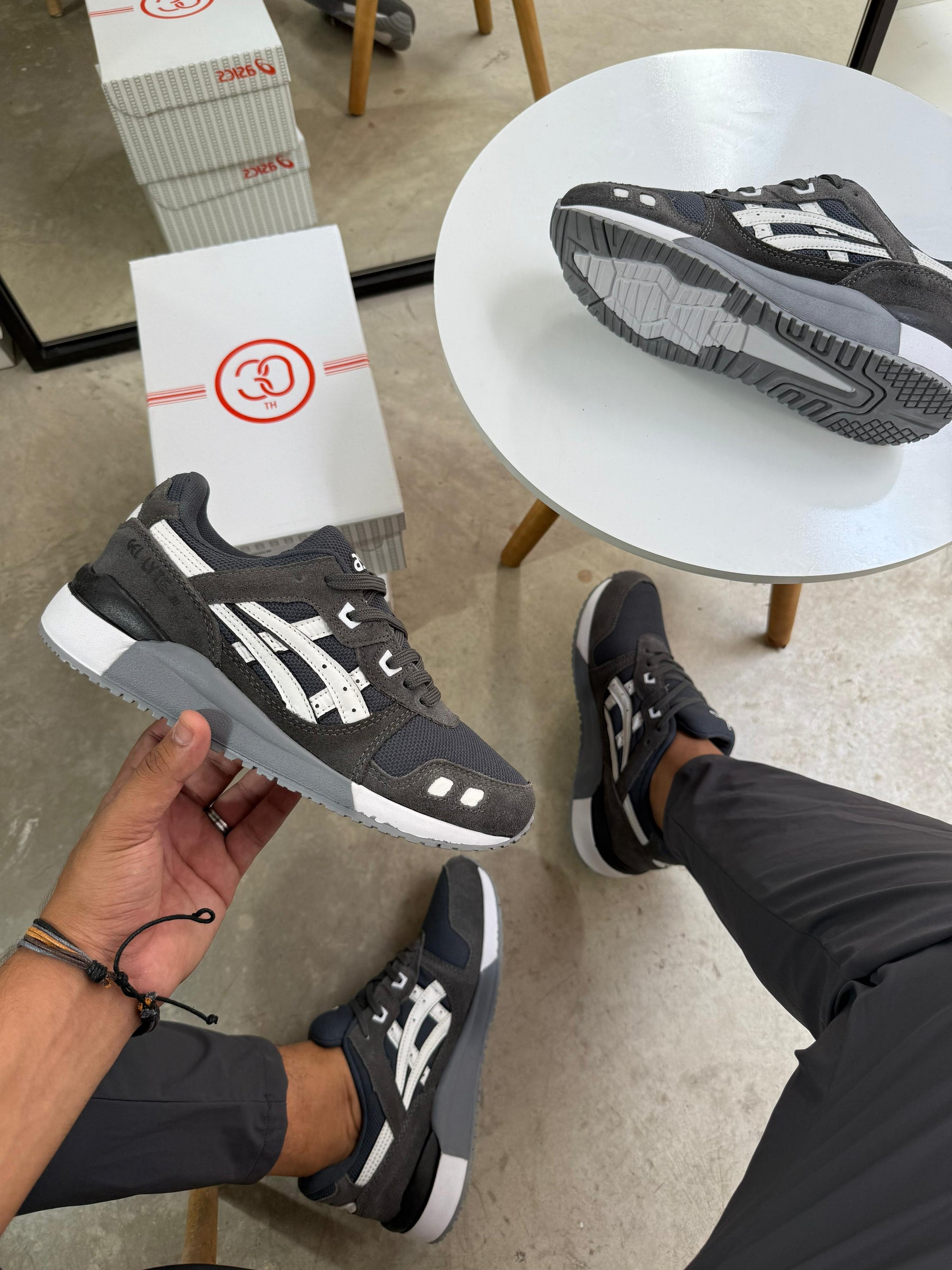 Tênis Masculino Asics Gel-Lyte III Premium (EM COURO)