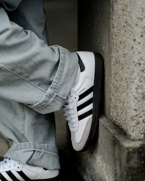 Tênis Feminino Adidas Samba Premium (EM COURO)