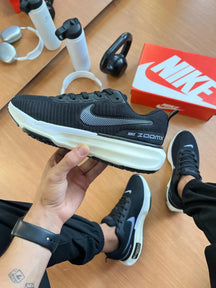 Tênis masculino Nike ZoomX 04 Premium